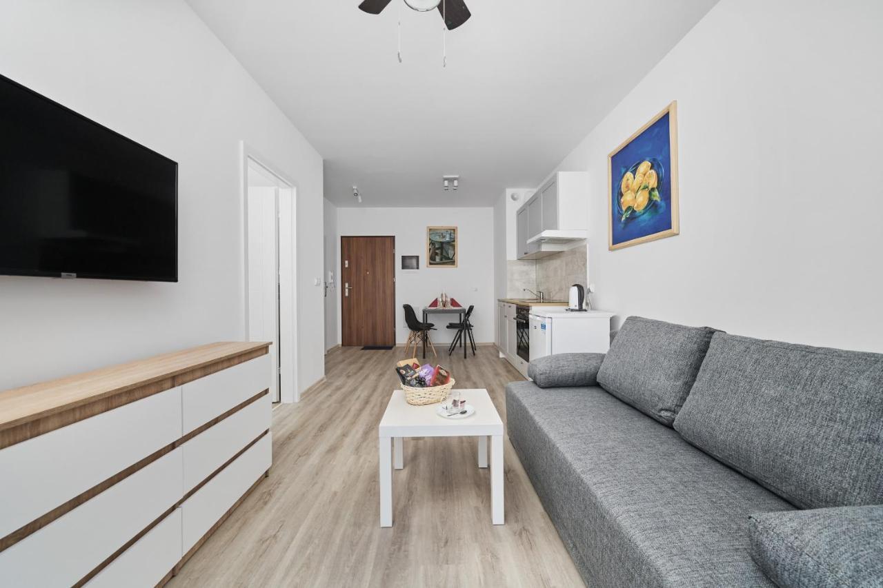 Drabika Apartment Balcony & Private Parking Wroclaw By Noclegi Renters ภายนอก รูปภาพ